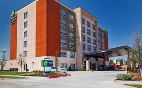 Holiday Inn Express Moore Ok